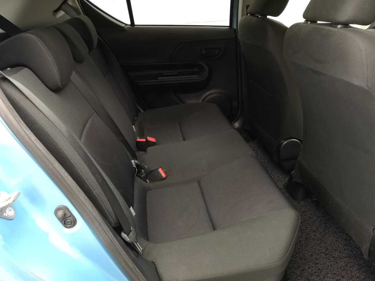 2015 Toyota Aqua