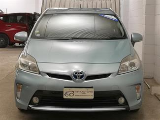 2012 Toyota Prius - Thumbnail