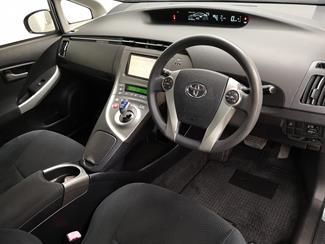 2012 Toyota Prius - Thumbnail