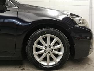 2013 Lexus CT 200H - Thumbnail