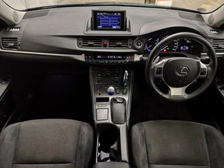 2013 Lexus CT 200H - Thumbnail