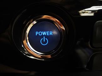 2017 Toyota Prius - Thumbnail