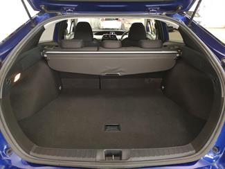 2017 Toyota Prius - Thumbnail