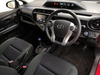 2016 Toyota Aqua - Thumbnail