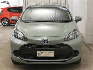 2022 Toyota Aqua - Thumbnail