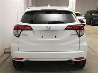 2016 Honda Vezel - Thumbnail
