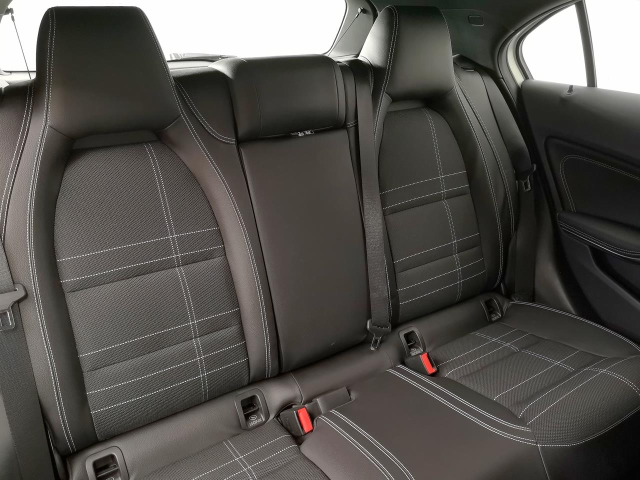 2015 Mercedes-Benz A 180