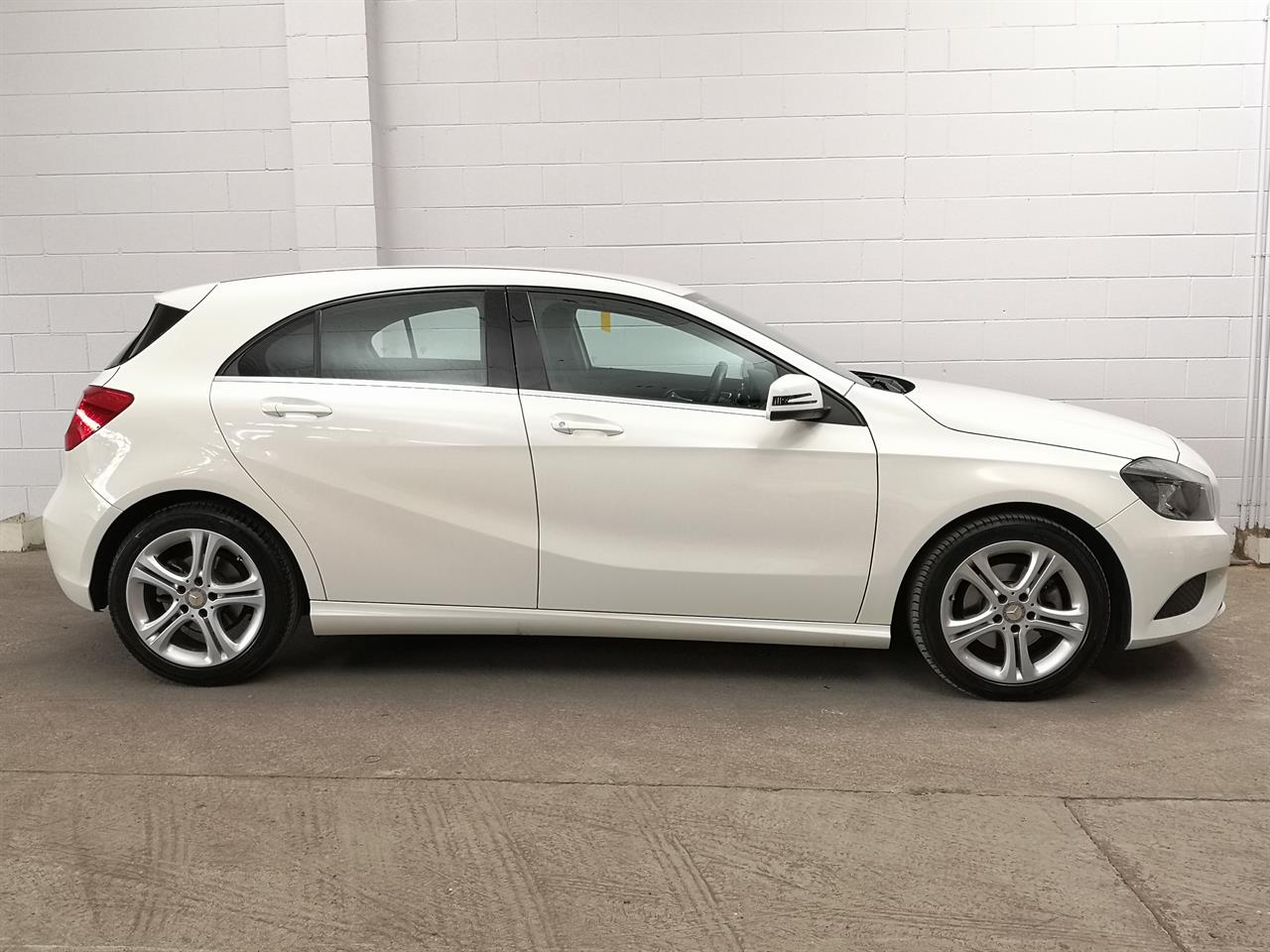 2015 Mercedes-Benz A 180