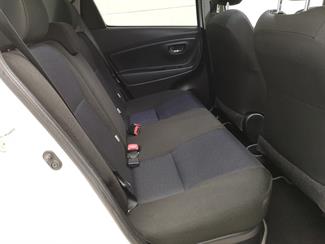 2018 Toyota Vitz - Thumbnail