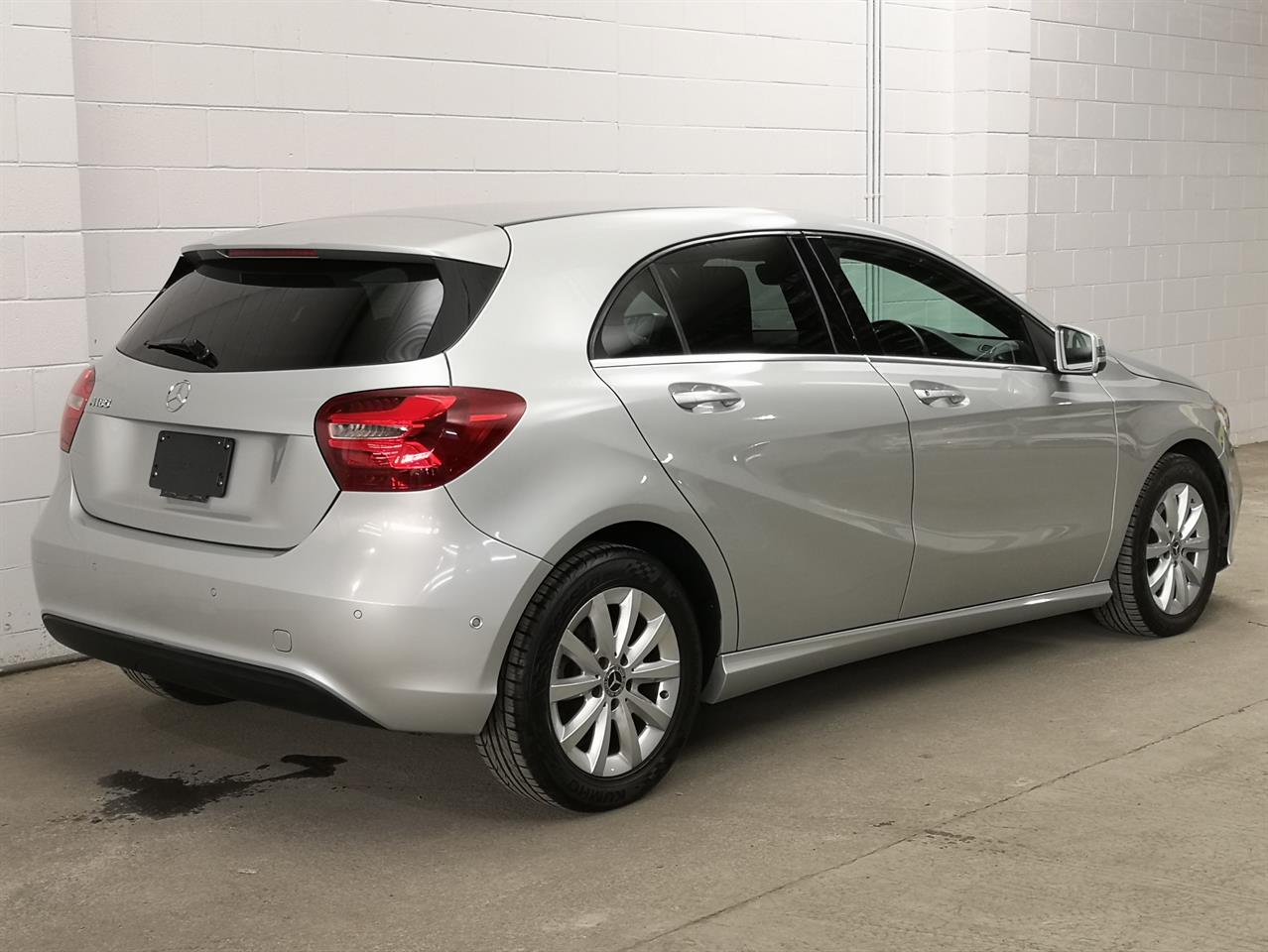 2017 Mercedes-Benz A 180