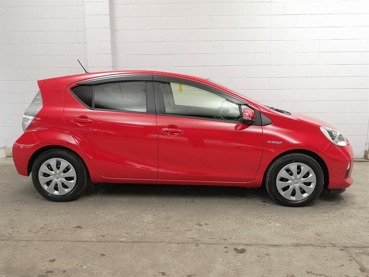 2013 Toyota Aqua