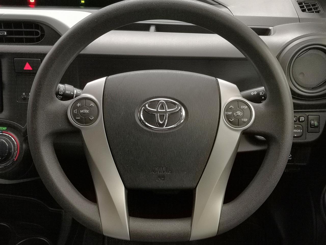 2013 Toyota Aqua
