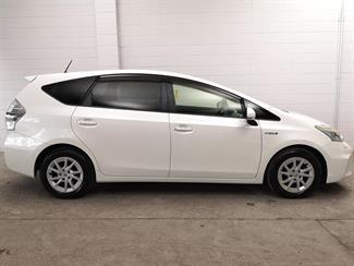2012 Toyota Prius - Thumbnail