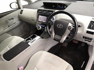 2012 Toyota Prius - Thumbnail