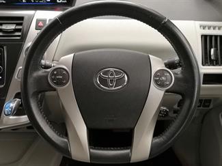 2012 Toyota Prius - Thumbnail