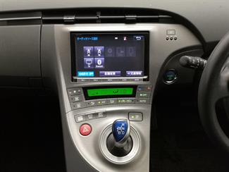 2015 Toyota Prius - Thumbnail
