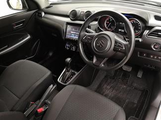 2017 Suzuki Swift - Thumbnail