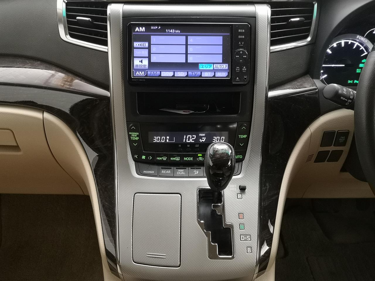2012 Toyota Alphard