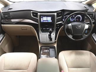 2012 Toyota Alphard - Thumbnail