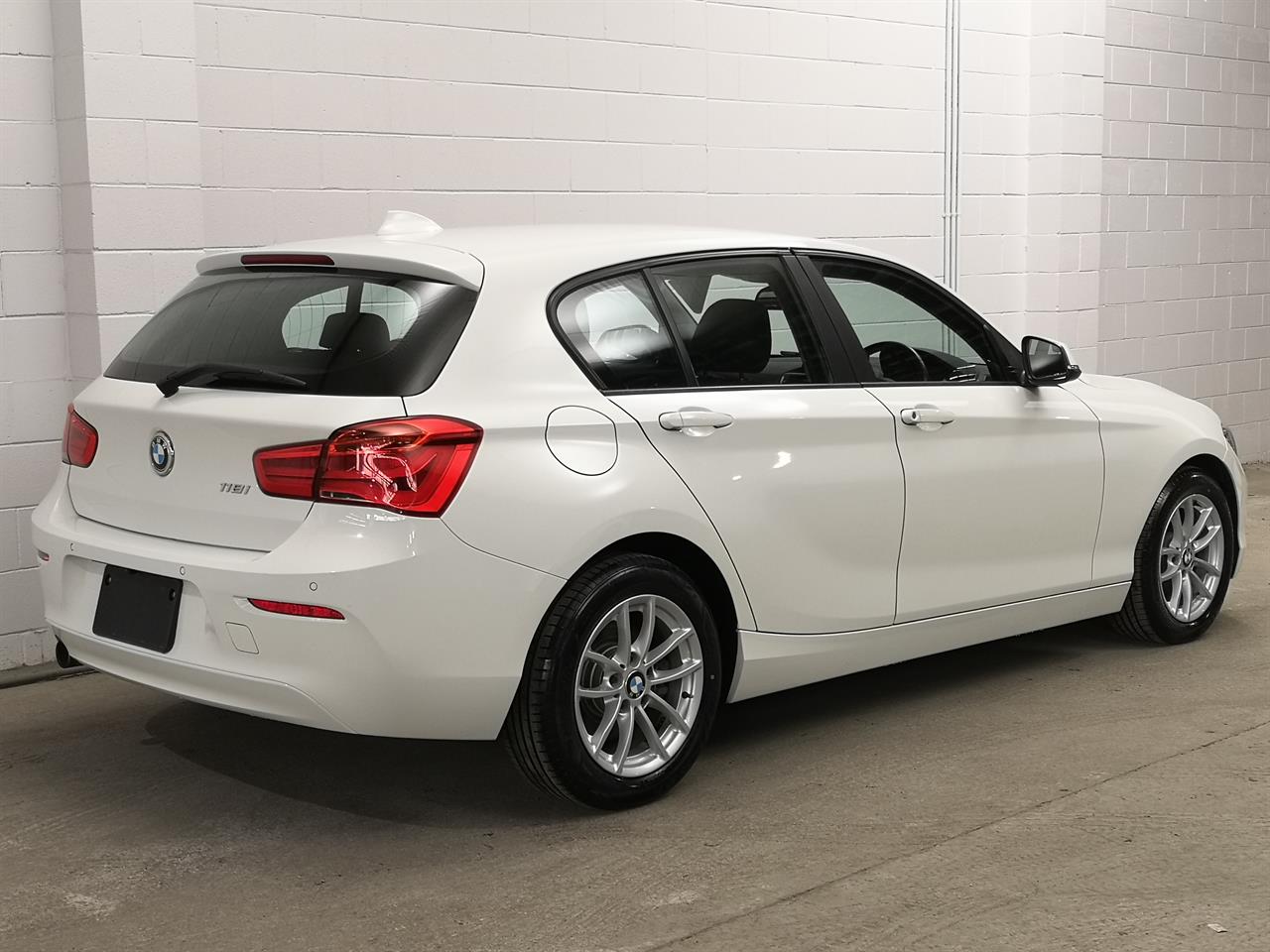 2015 BMW 118I