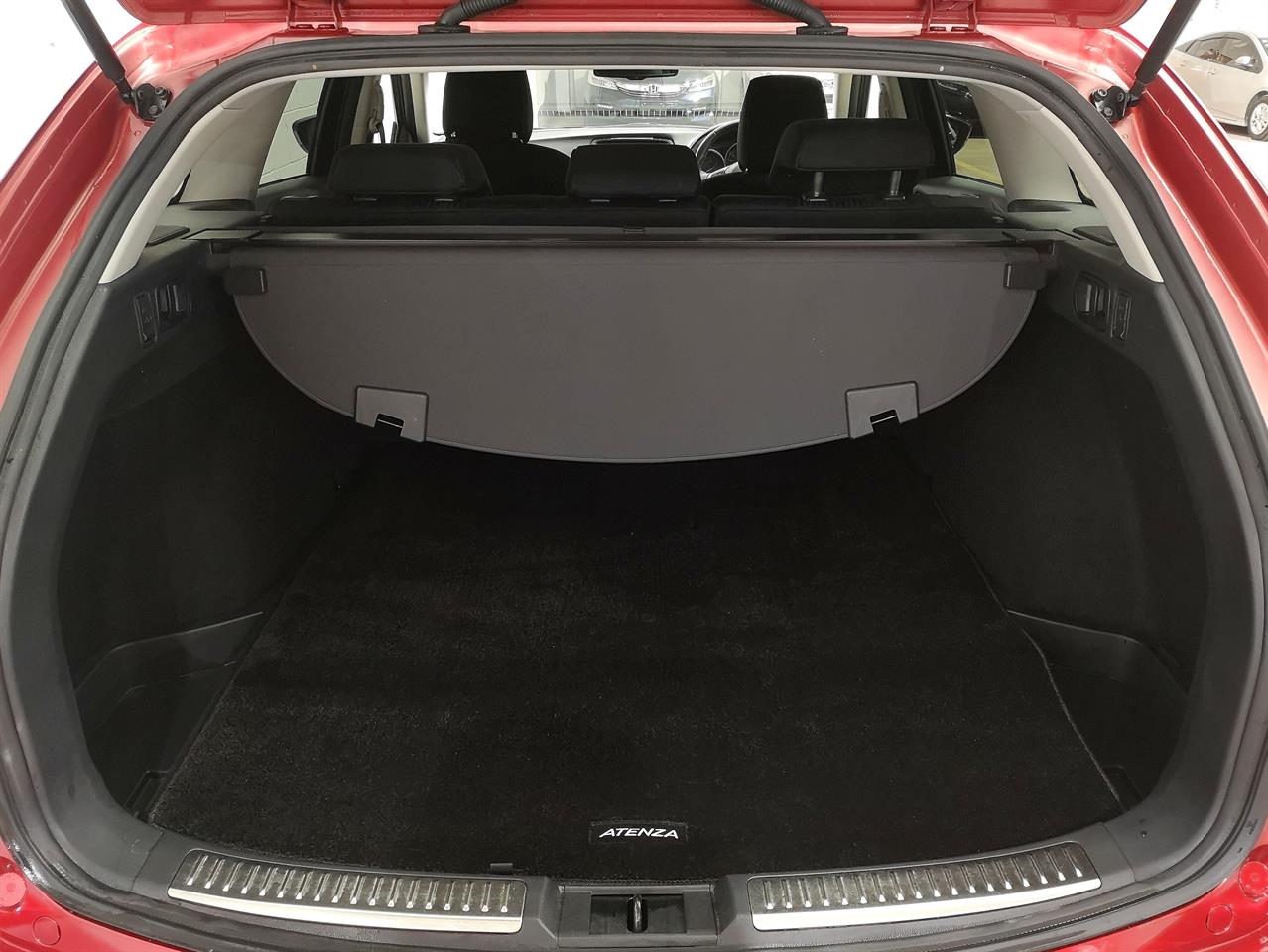 2013 Mazda atenza