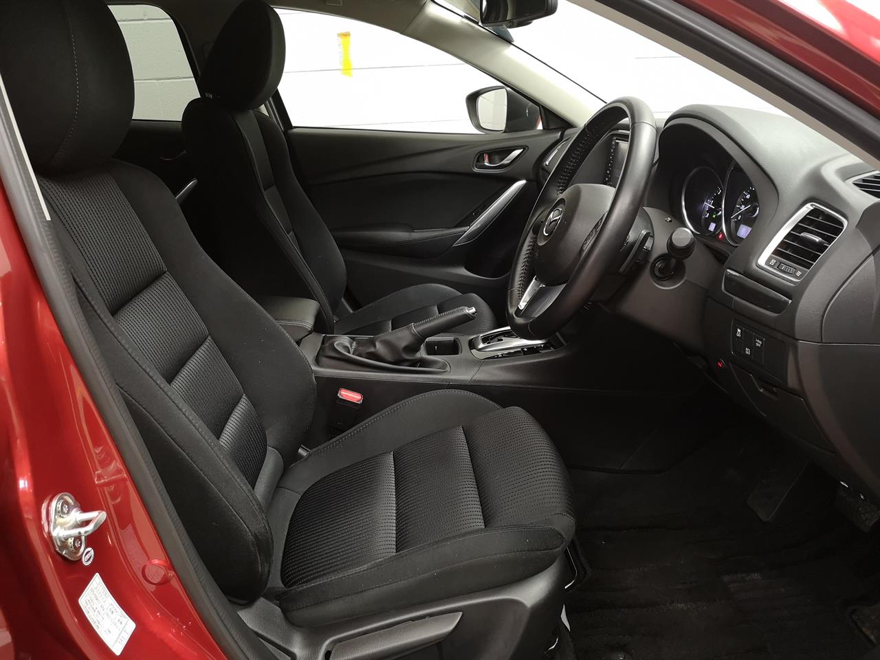 2013 Mazda atenza