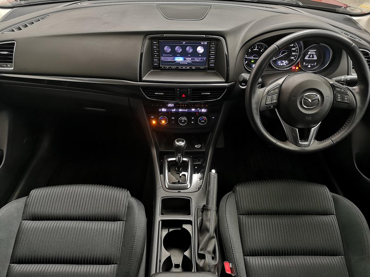 2013 Mazda atenza