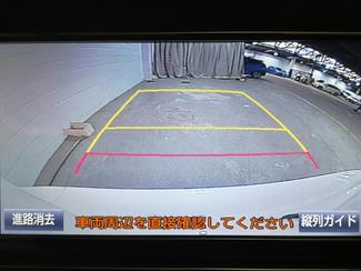 2018 Toyota Prius - Thumbnail