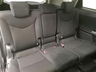 2018 Toyota Prius - Thumbnail