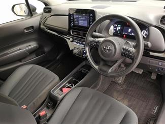 2022 Toyota Aqua - Thumbnail