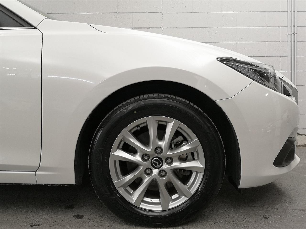 2014 Mazda Axela