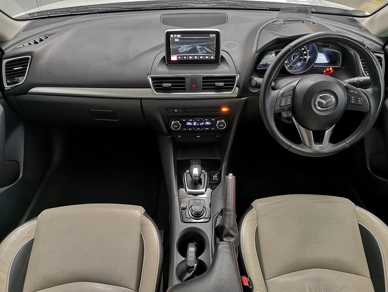 2014 Mazda Axela