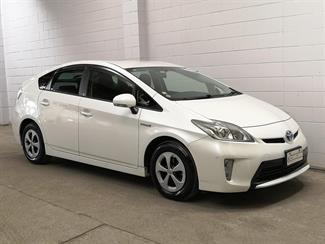 2012 Toyota Prius - Thumbnail