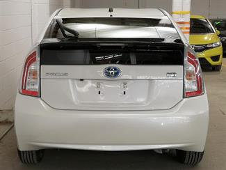 2012 Toyota Prius - Thumbnail