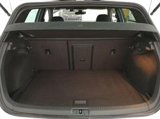 2017 Volkswagen Golf GTI - Thumbnail