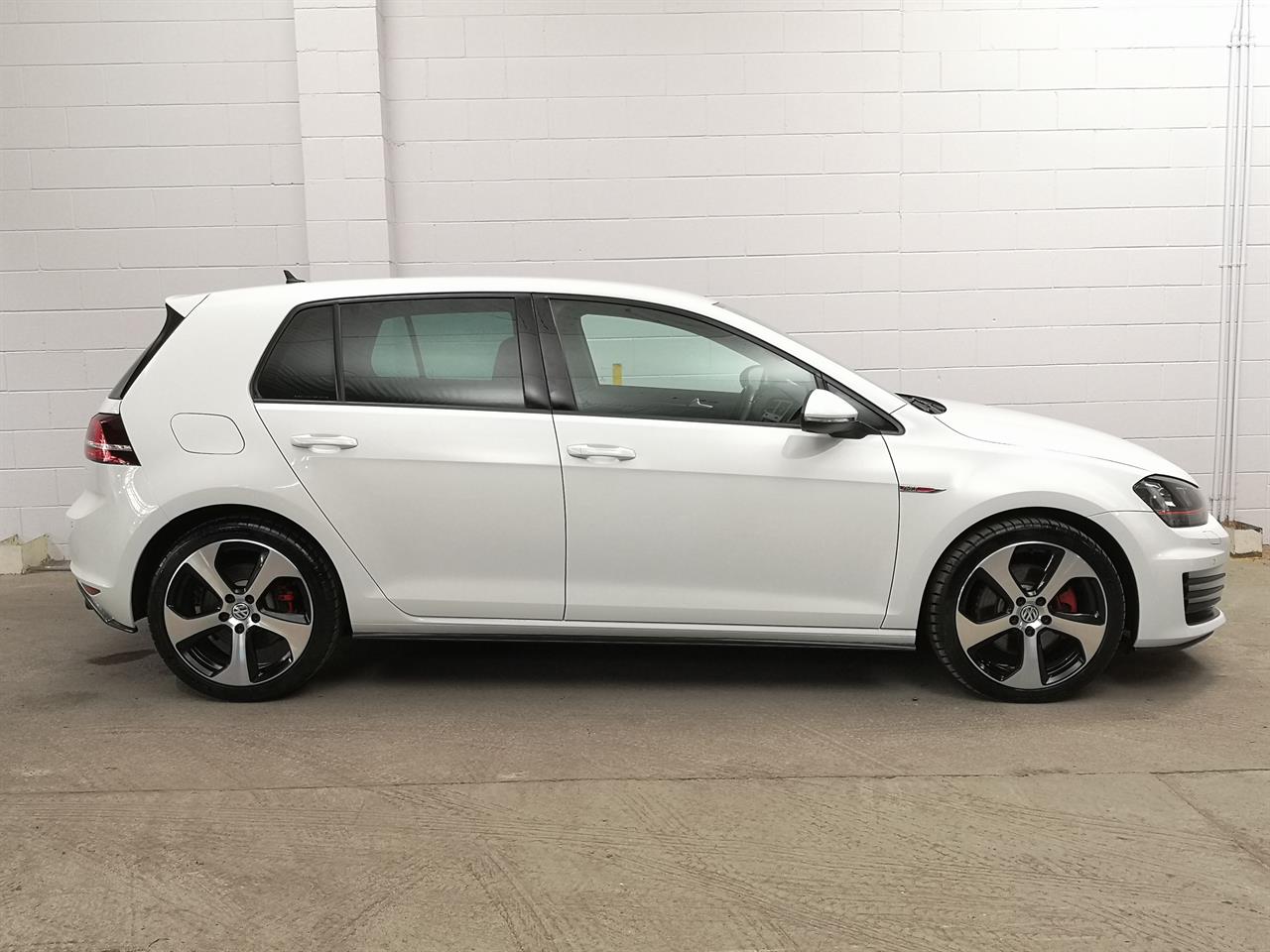 2017 Volkswagen Golf GTI