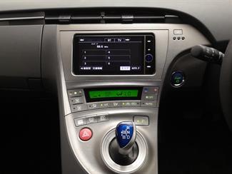 2012 Toyota Prius - Thumbnail