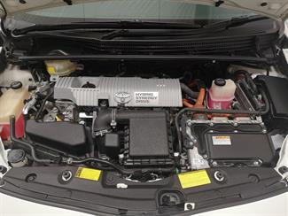 2012 Toyota Prius - Thumbnail