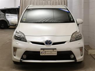 2012 Toyota Prius - Thumbnail