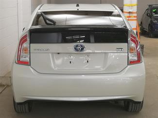 2012 Toyota Prius - Thumbnail