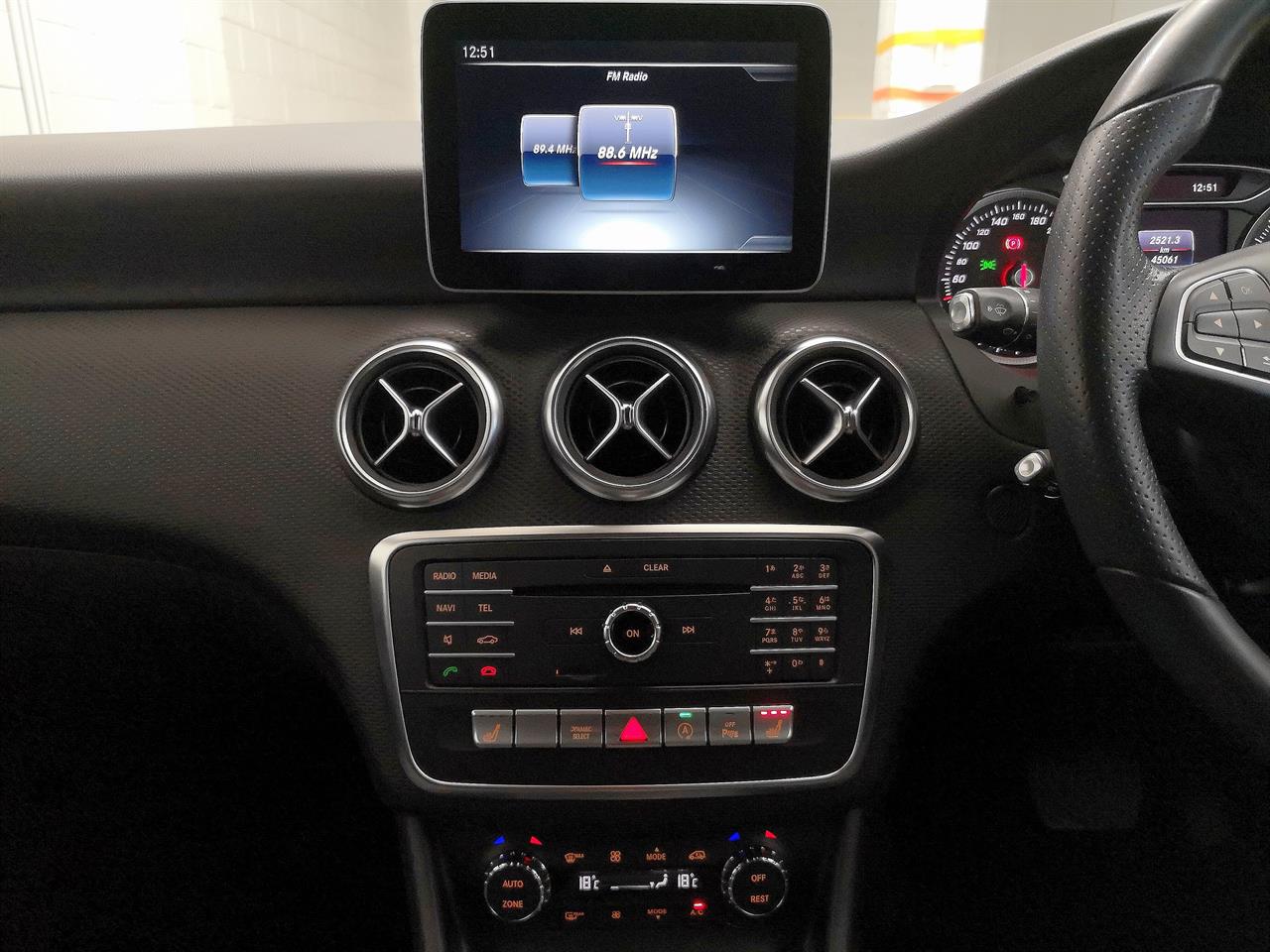 2017 Mercedes-Benz A 180