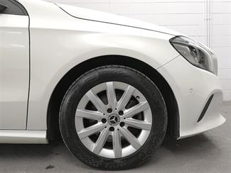 2017 Mercedes-Benz A 180 - Thumbnail