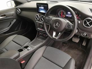 2017 Mercedes-Benz A 180 - Thumbnail
