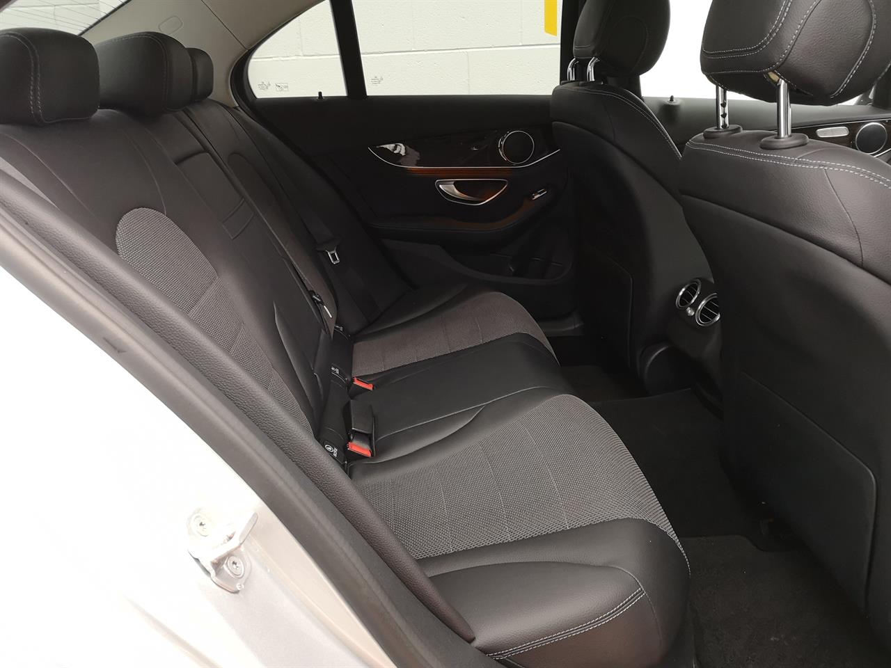 2016 Mercedes-Benz C 220