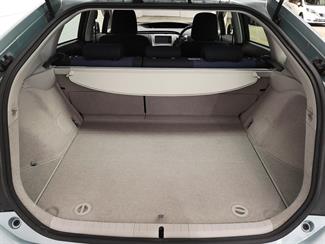 2012 Toyota Prius - Thumbnail