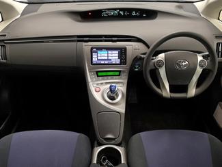 2012 Toyota Prius - Thumbnail