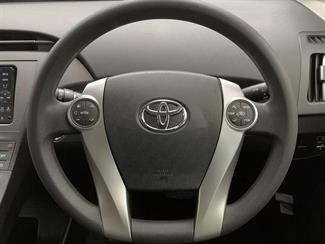 2012 Toyota Prius - Thumbnail