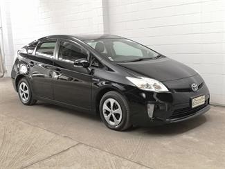 2013 Toyota Prius - Thumbnail