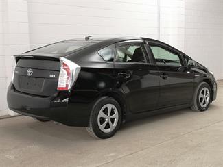 2013 Toyota Prius - Thumbnail