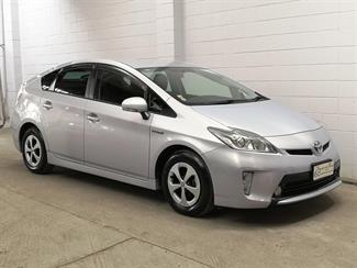 2013 Toyota Prius - Thumbnail